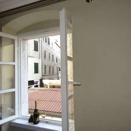 Apartment Pjaceta Split