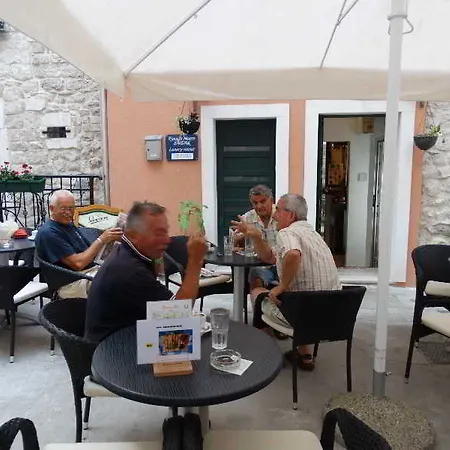 Pjaceta Apartment Split