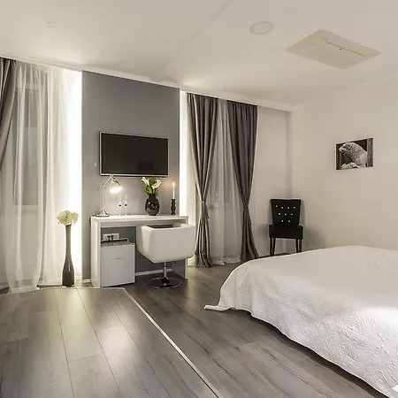 Pjaceta Apartment *