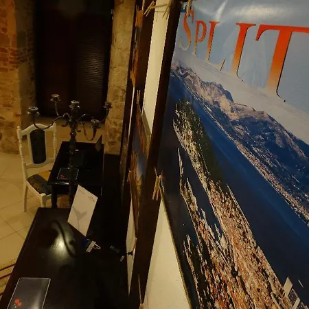 Apartment Pjaceta Split